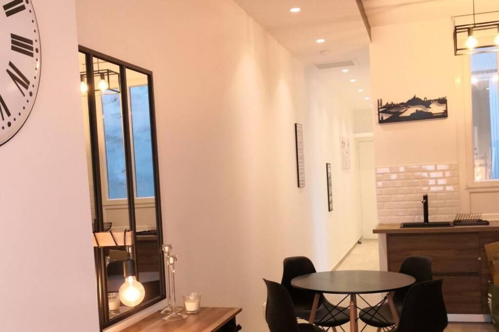 60M² Avec Vue Sur Le Vieux Port... Appartement Marseilles Buitenkant foto